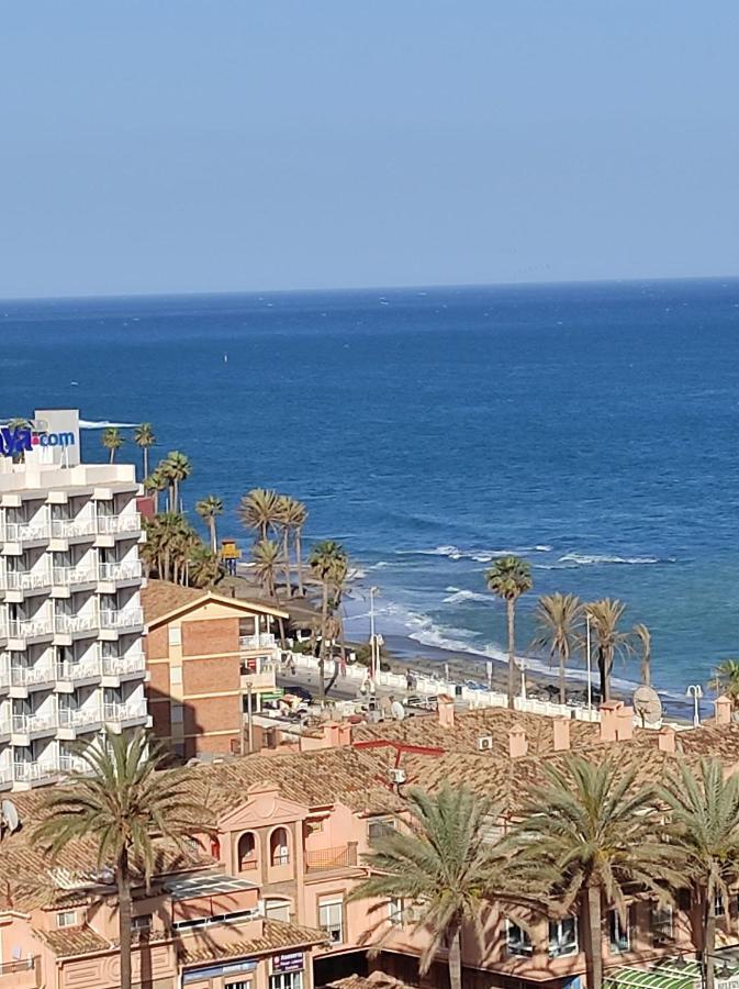 Estudio Recien Reformado En Primera Linea De Playa Apartment Benalmadena Bagian luar foto