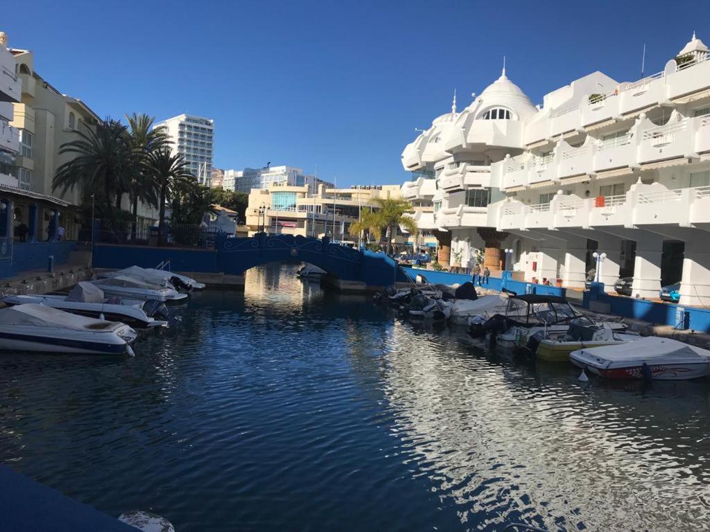 Estudio Recien Reformado En Primera Linea De Playa Apartment Benalmadena Bagian luar foto