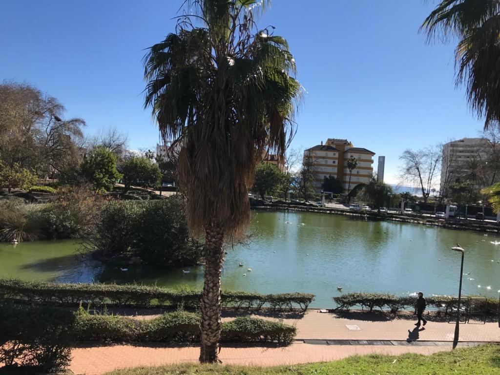 Estudio Recien Reformado En Primera Linea De Playa Apartment Benalmadena Bagian luar foto